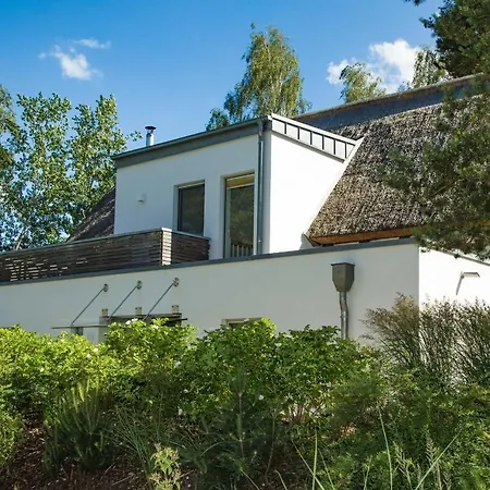 Holiday home Kapitaensweg 14 Karlshagen